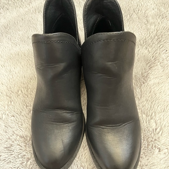 Universal thread black booties - Picture 4 of 10